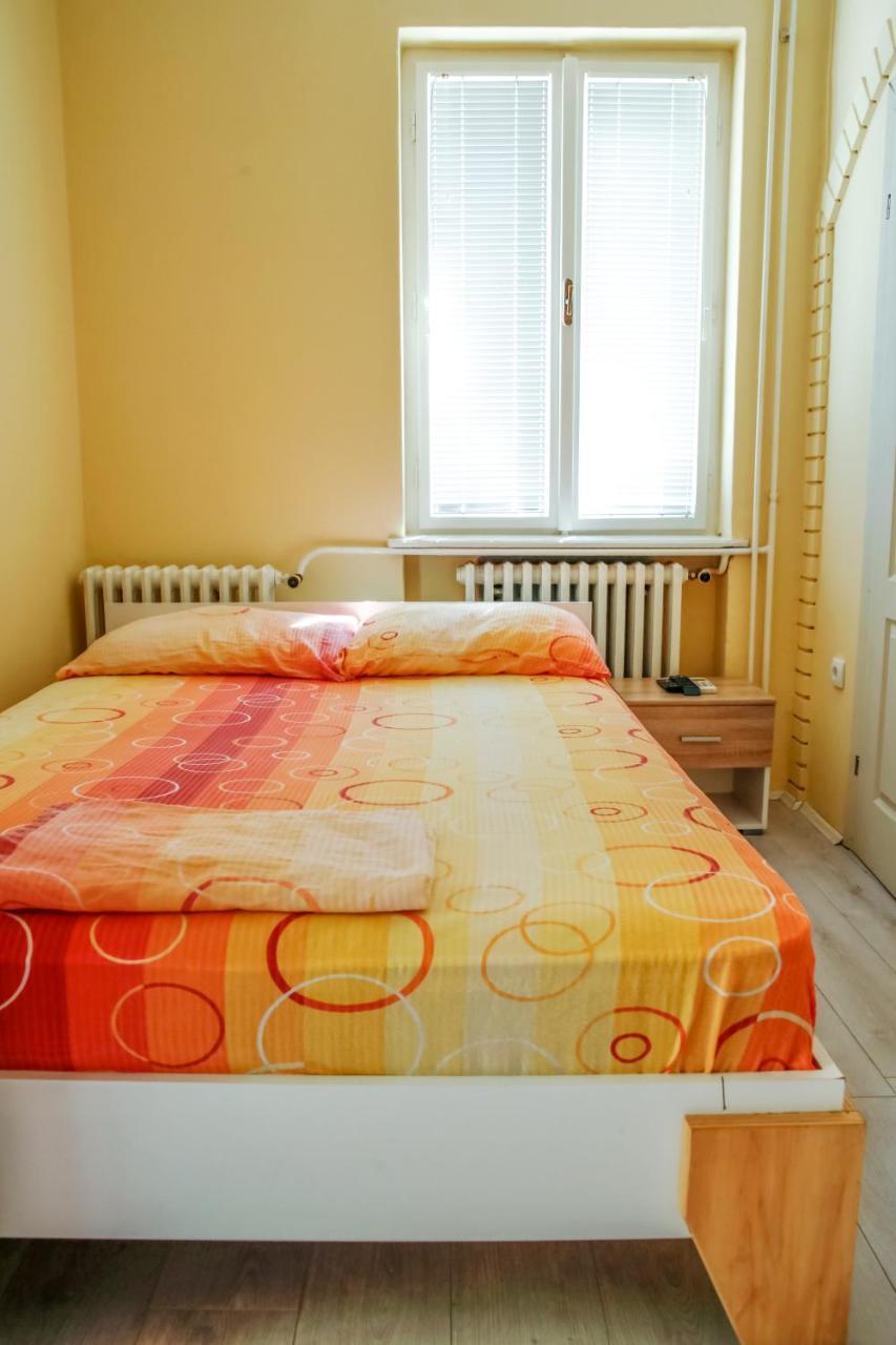 City Hostel โนวีซาด ภายนอก รูปภาพ
